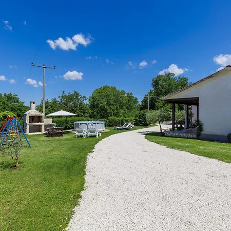 Cekic-1 By Interhome Feriehus