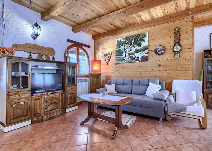 Cekic-1 By Interhome * Sosici