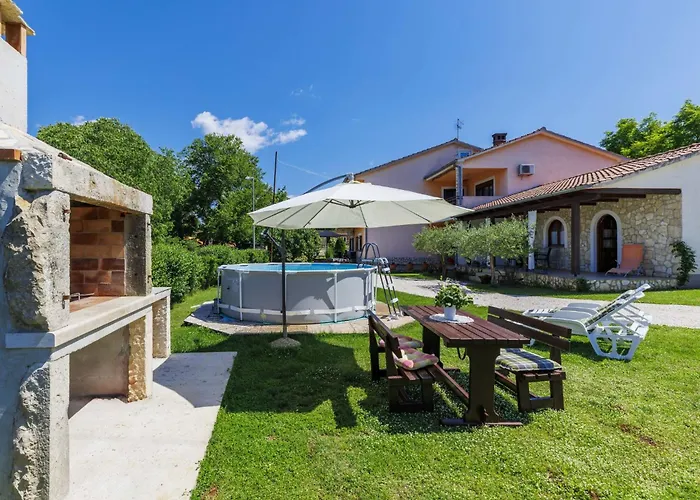 Cekic-1 By Interhome Vikendica